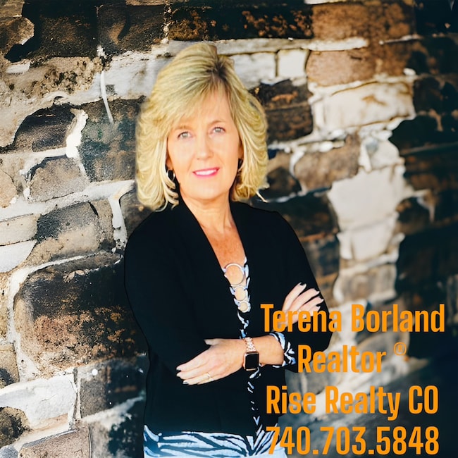 Terena Borland Real Estate Agent - Key Realty