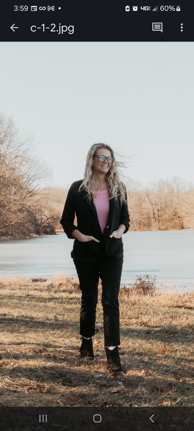 Agent Photo