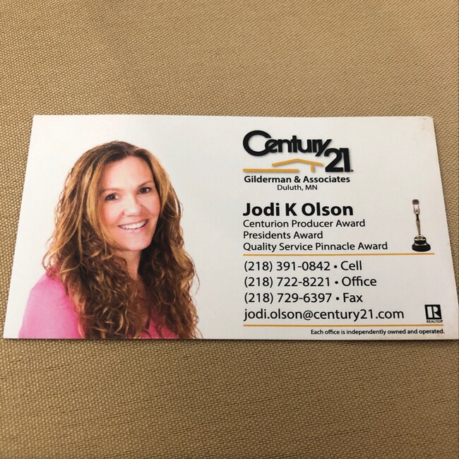 Agent Photo