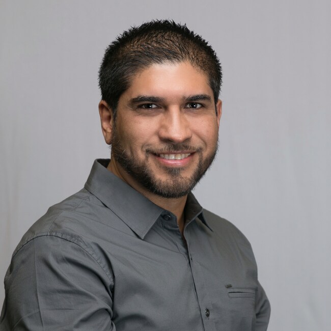 Agent Photo