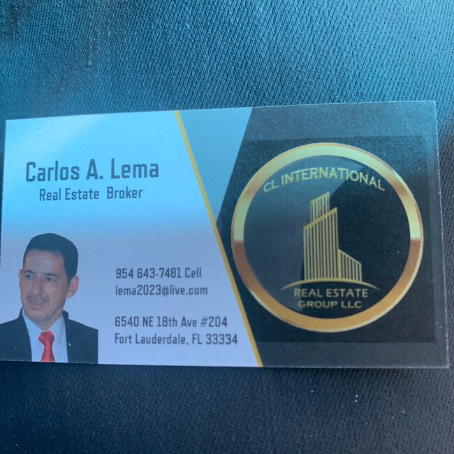 Agent Photo