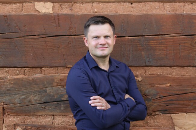 Agent Photo