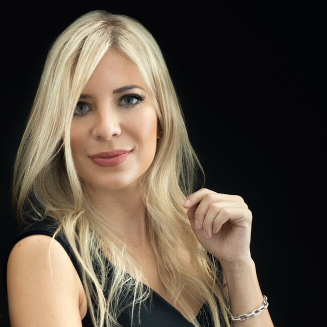 Agent Photo