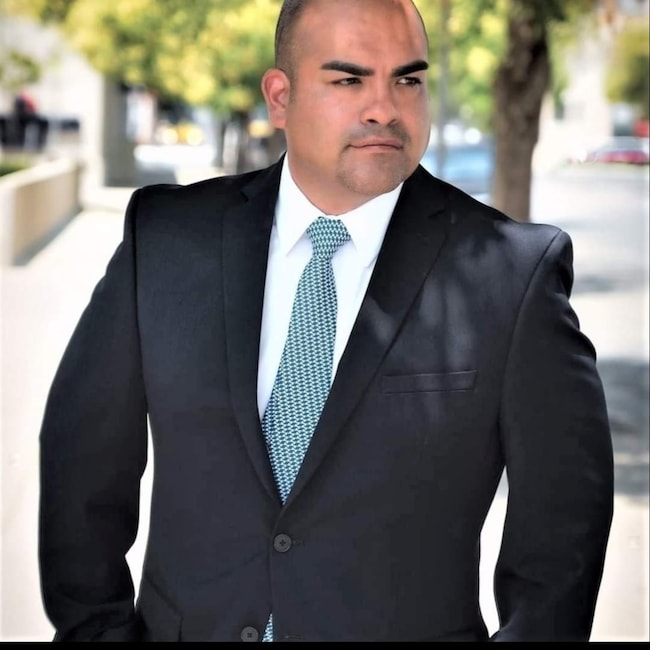 Agent Photo