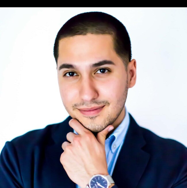 Agent Photo
