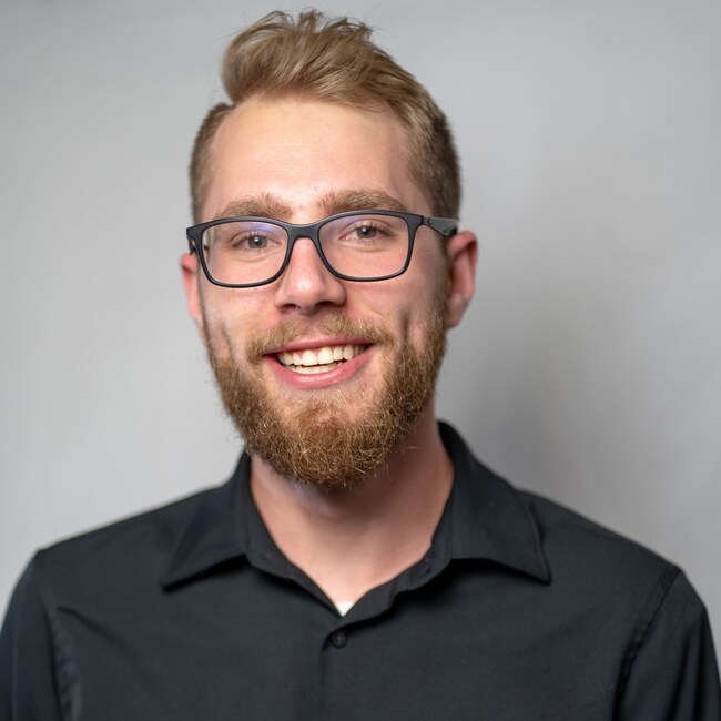 Agent Photo