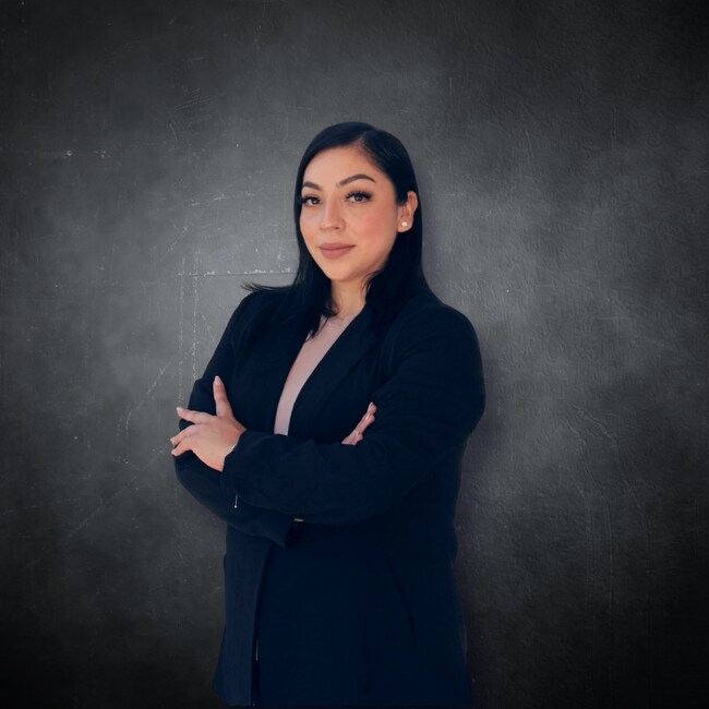 Agent Photo