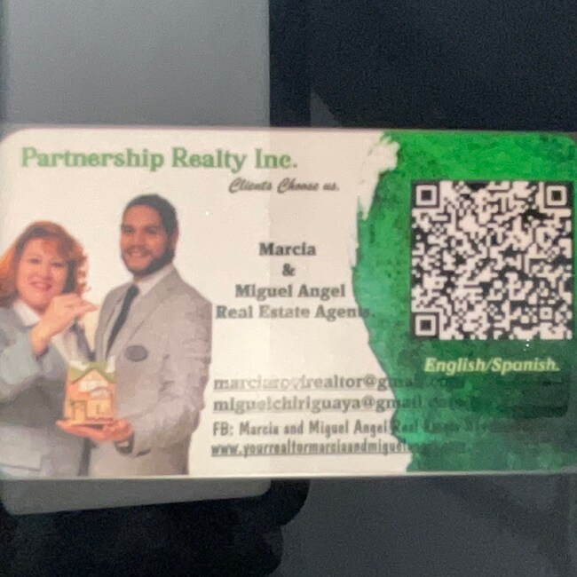 Agent Photo
