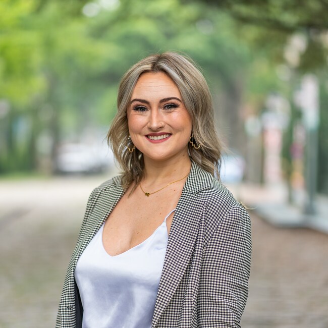 Agent Photo