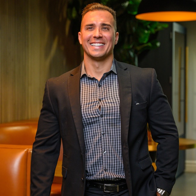 Agent Photo