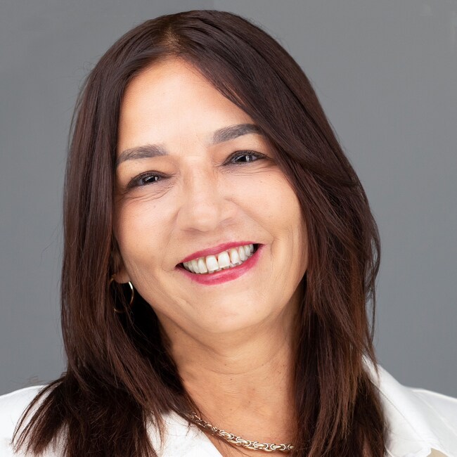 Sandra Metrakos Real Estate Agent