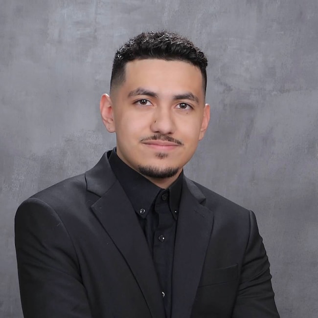 Agent Photo