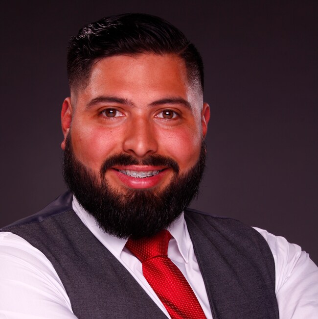 Agent Photo
