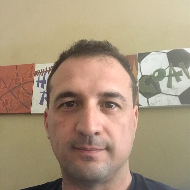 Agent Photo