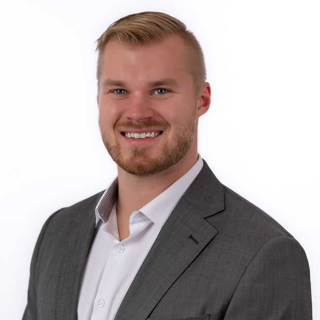 Agent Photo