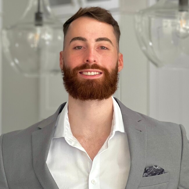 Agent Photo