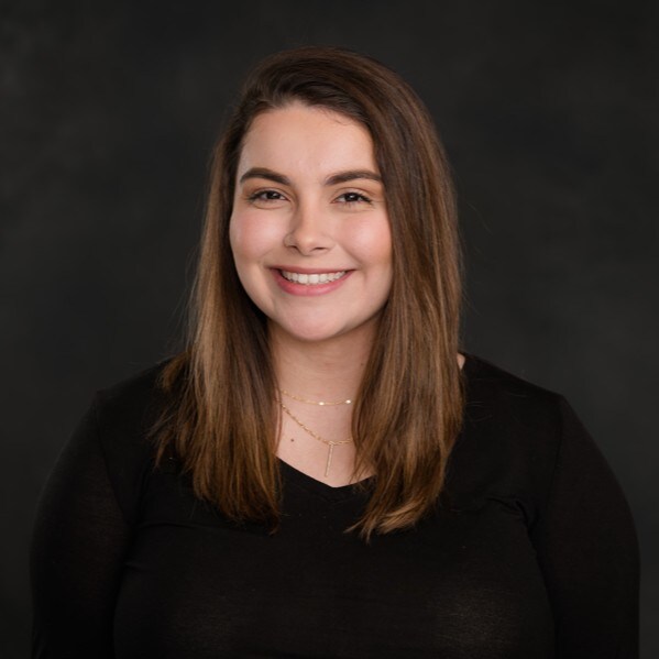 Amber Rivera Real Estate Agent - Coldwell Banker Real Estate Group