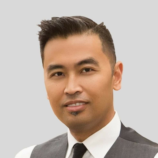 Agent Photo