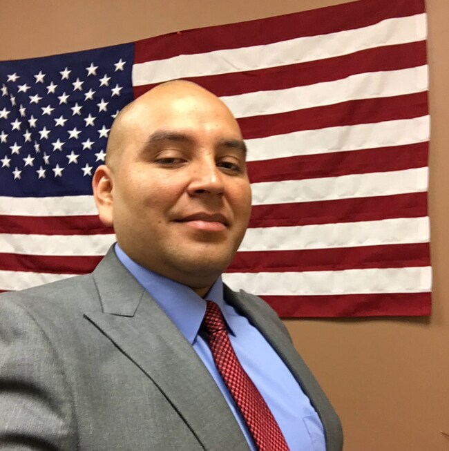 Agent Photo