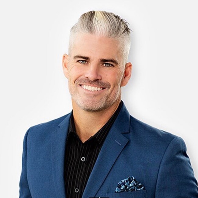Agent Photo