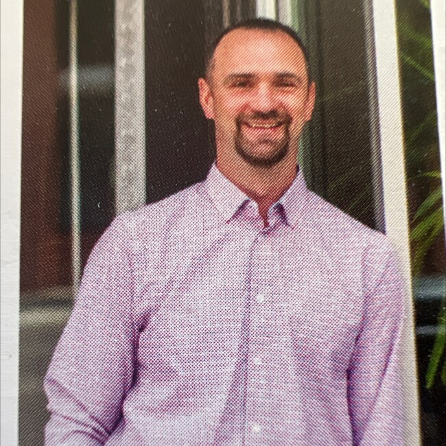Agent Photo