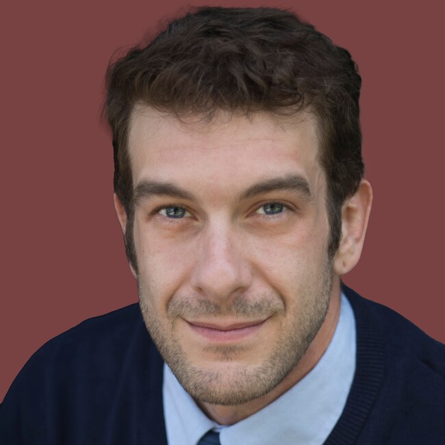 Agent Photo