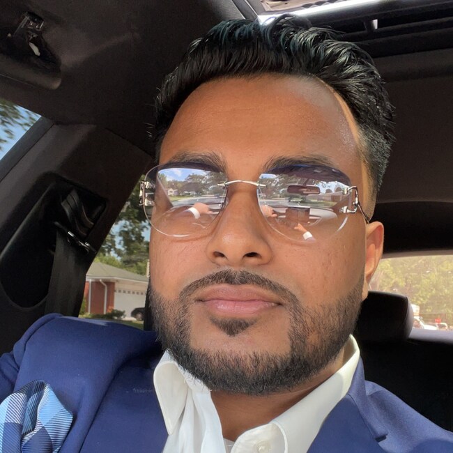 Agent Photo