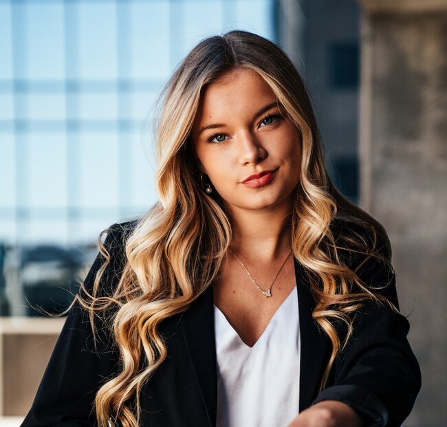 Agent Photo