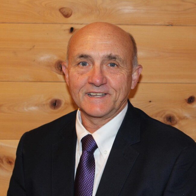 Denny (Dee) Walker, Real Estate Agent in Lewisburg, TN