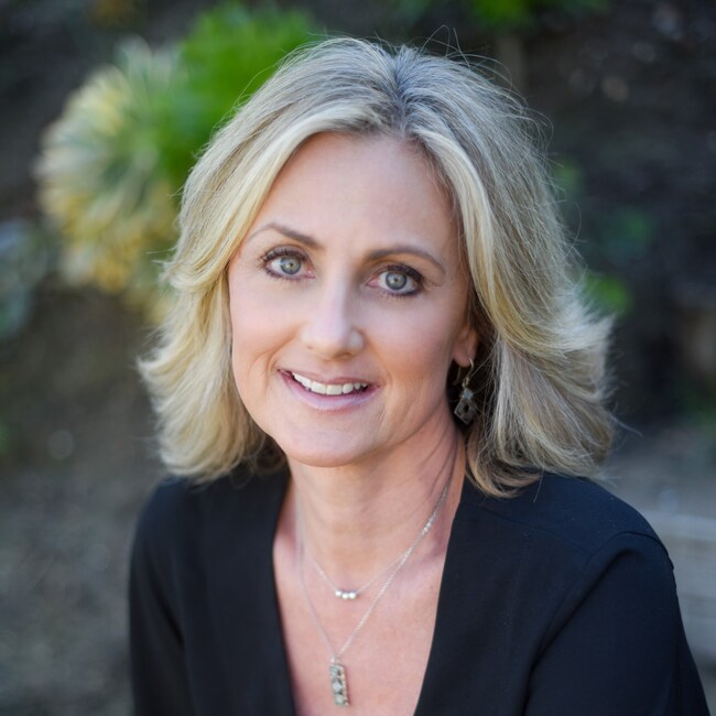 Lorie Duncan Real Estate Agent - Coldwell Banker Realty