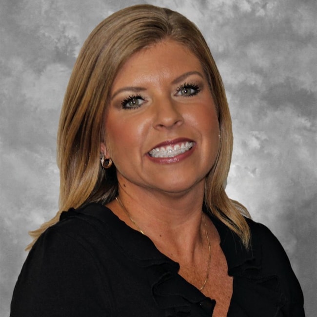 Kelly Oakes