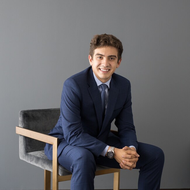 Agent Photo