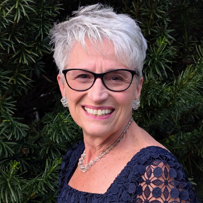 Denise Coolidge Real Estate Agent - Kinlin Grover Compass