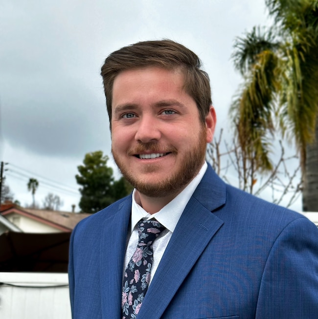Agent Photo