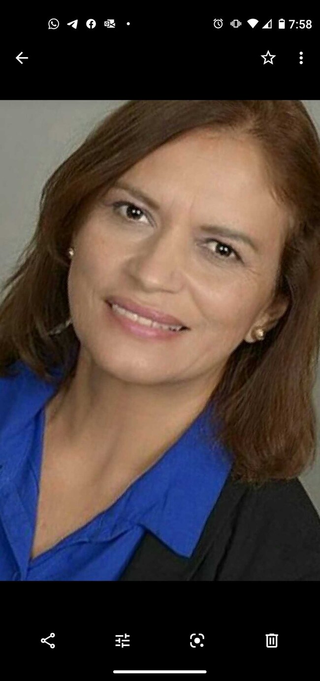 MARIA JUAREZ Real Estate Agent - PREMIERE HOMES