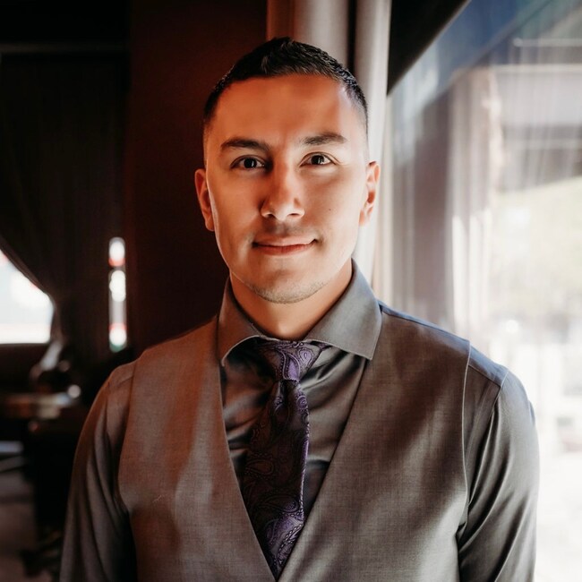 Agent Photo