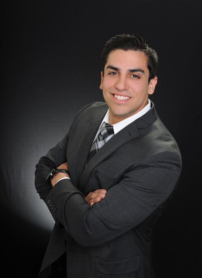 Agent Photo