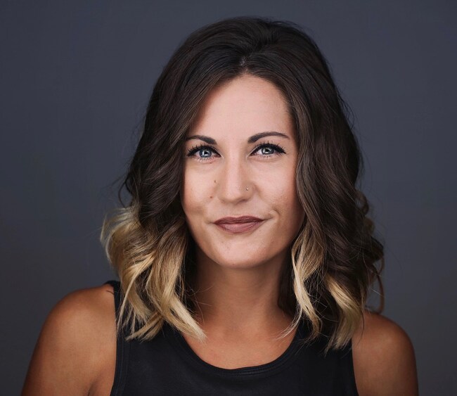 Agent Photo