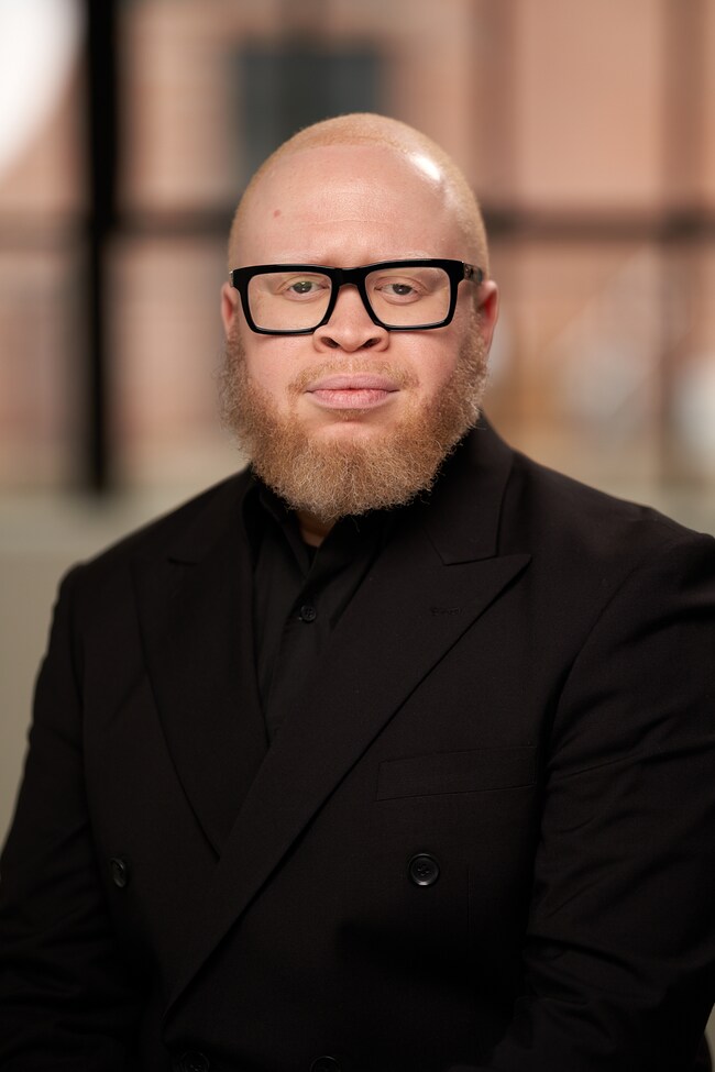 Agent Photo