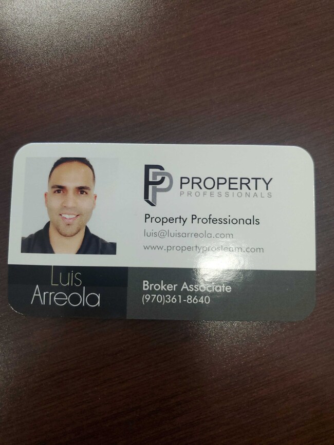 Agent Photo