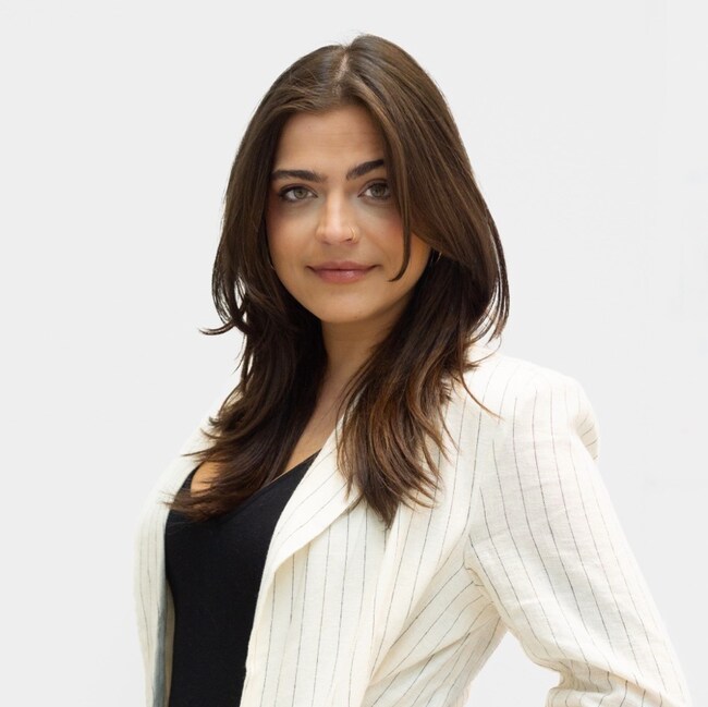 Agent Photo
