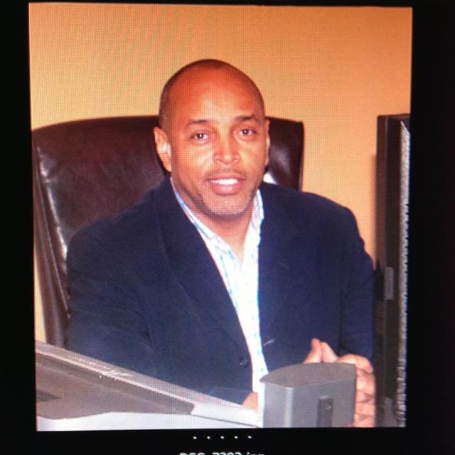 Agent Photo