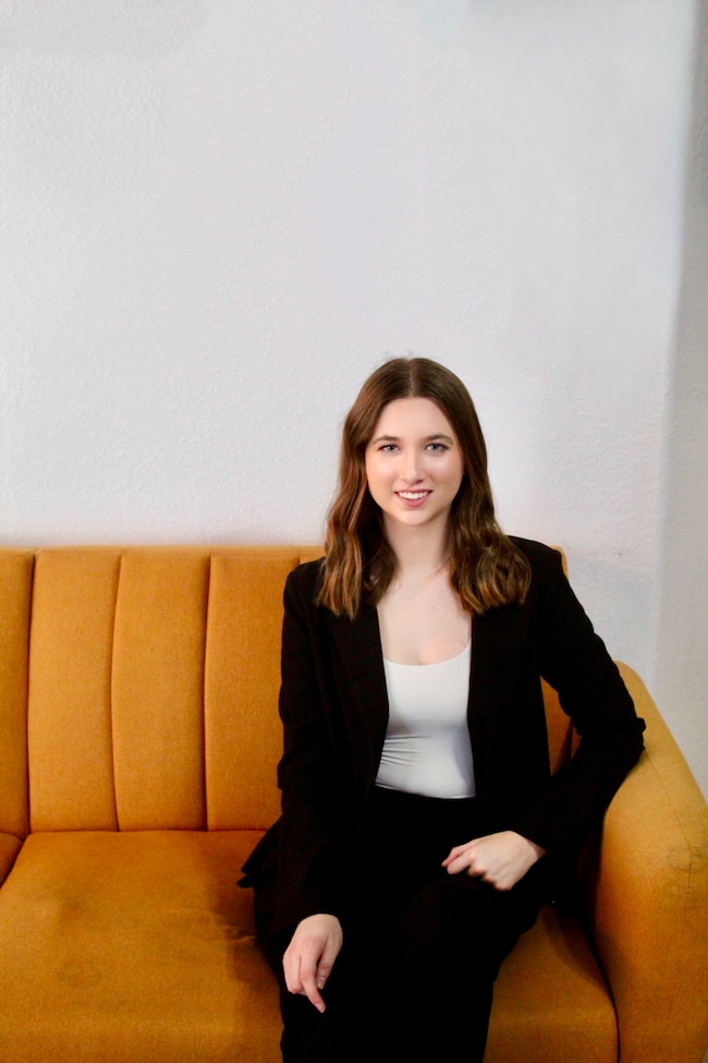 Agent Photo