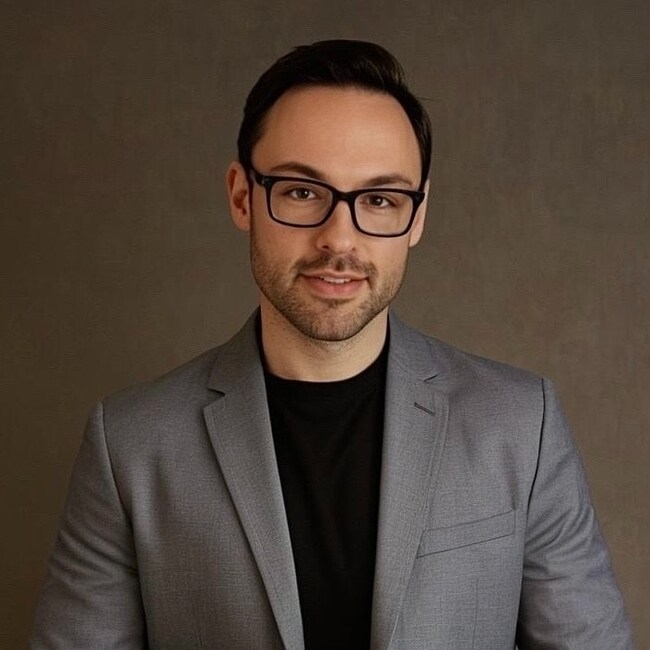 Agent Photo
