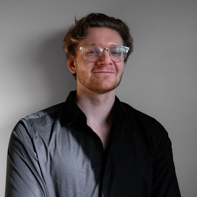 Agent Photo
