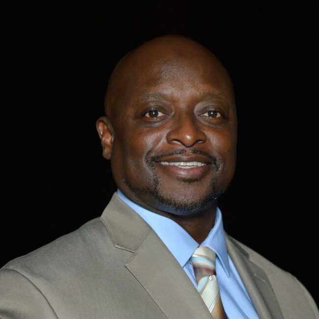 Michael Martin Real Estate Agent - Peniel Elite Real Estate Brokers, LLC.