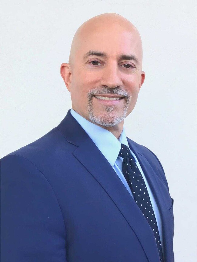 Agent Photo