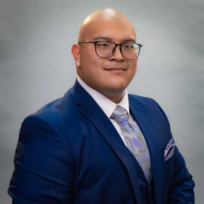 Agent Photo