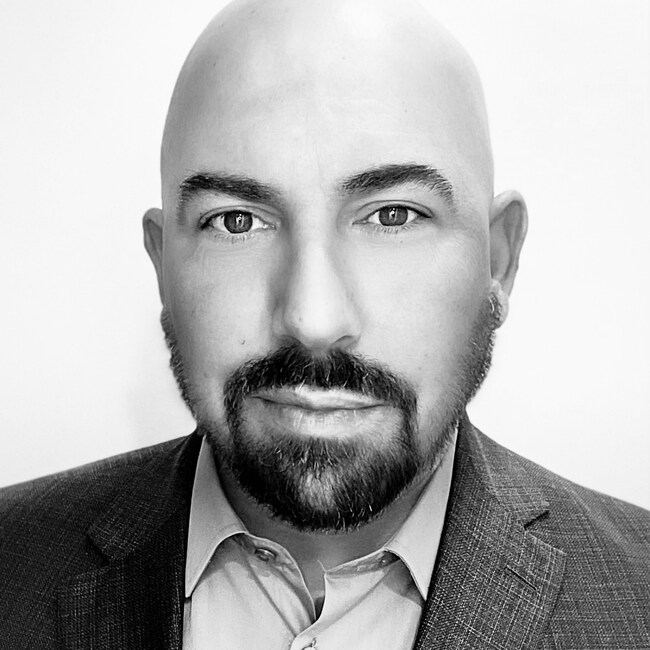 Agent Photo