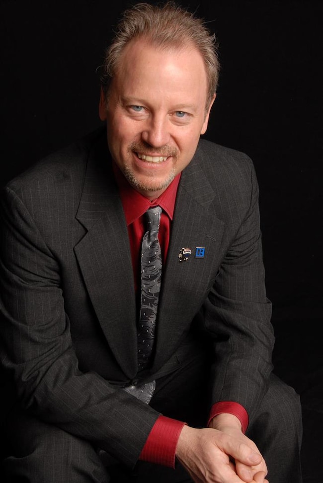 Agent Photo